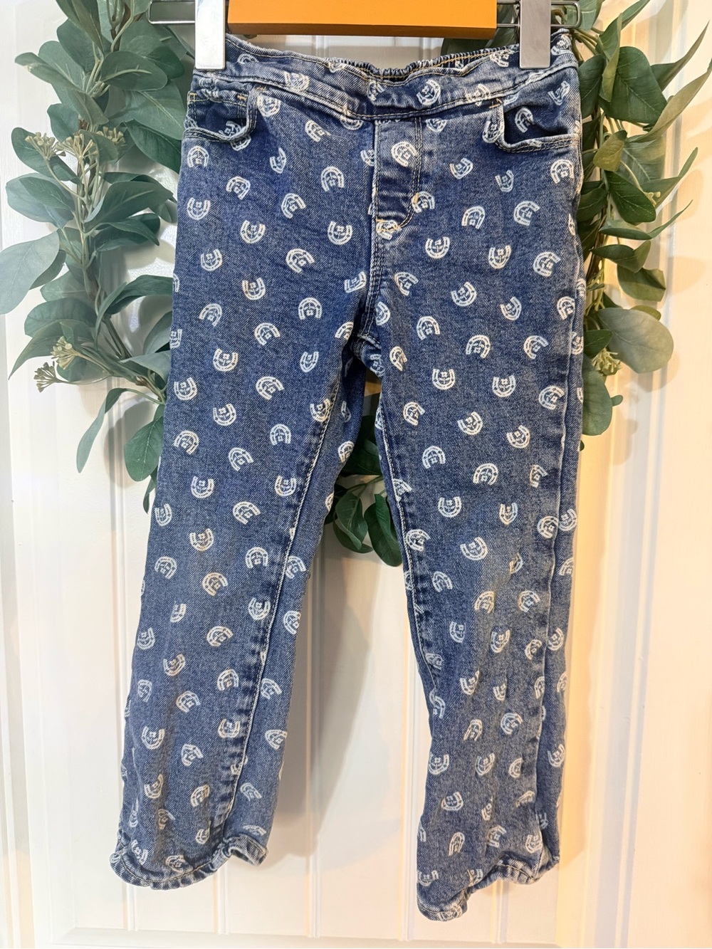 💫4/$25 • Old Navy Horseshoe Print Flare Jeans